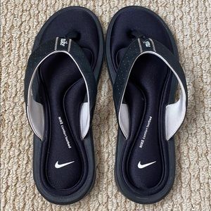 Nike Flip Flops